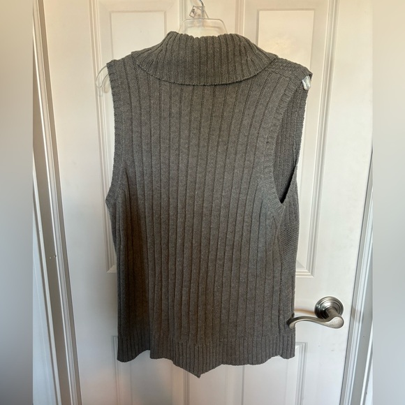 Chaps sweater vest - Picture 4 of 4